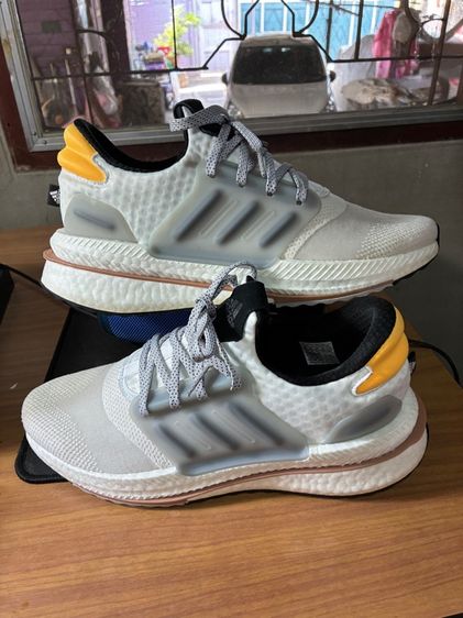 รองเท้า adidas Boost US9.5 หรือ UK9 ความยาว 28 เซนติเมตร รูปที่ 13