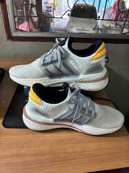 รองเท้า adidas Boost US9.5 หรือ UK9 ความยาว 28 เซนติเมตร รูปที่ 14