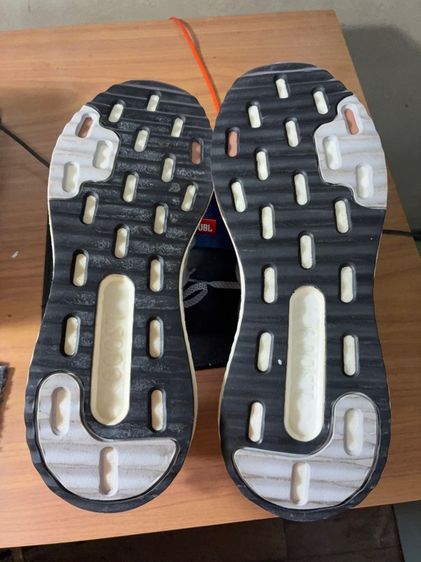 รองเท้า adidas Boost US9.5 หรือ UK9 ความยาว 28 เซนติเมตร รูปที่ 12