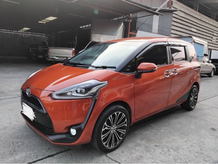 Toyota Sienta 2019 1.5 V Utility-car เบนซิน ไม่ติดแก๊ส เกียร์อัตโนมัติ ส้ม