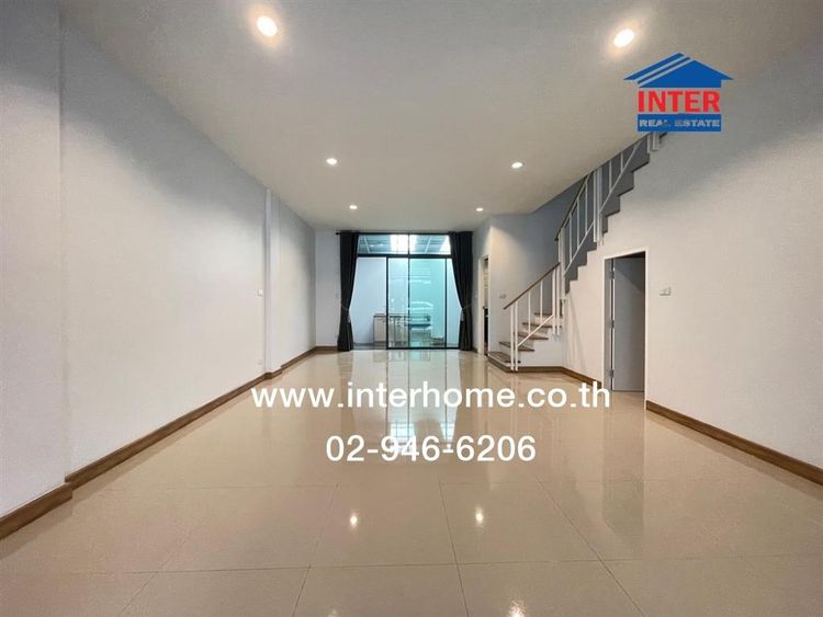 มีบางส่วน ไม่ใช่ ทาวน์โฮม 3 ชั้น 25.6 ตร.ว. หมู่บ้านนาราคลัสเตอร์ ร่มเกล้า-สุวรรณภูมิ ซอยเคหะร่มเกล้า64 ถนนร่มเกล้า ถนนรามคำแหง เขตลาดกระบัง กรุงเทพมหานคร รูปที่ 4