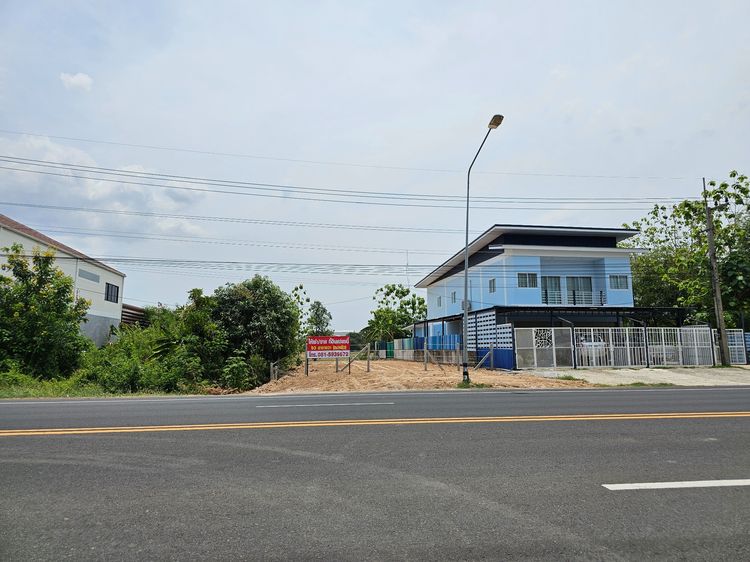 ขายที่ดินครับ ถมที่ดินแล้ว ดินแน่นๆสูงๆ ทำเลดี เจ้าของขายเอง ใกล้ปั้ม ปตท. อ.กระสัง จ.บุรีรัมย์  รูปที่ 2
