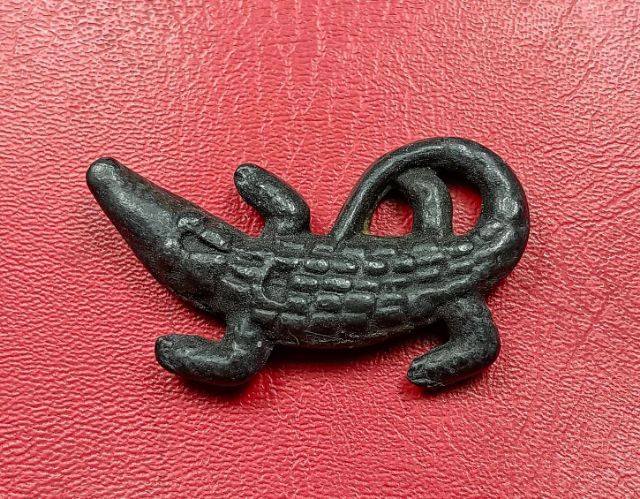 จระเข้หลวงพ่อสนิทวัดลำบัวลอย