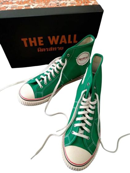 👟 รองเท้าผ้าใบวินเทจ มิตรสหาย