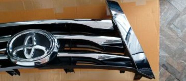ขาย กระจังหน้า New Fortuner ปี 16​ เดิมติดรถ รูปที่ 12