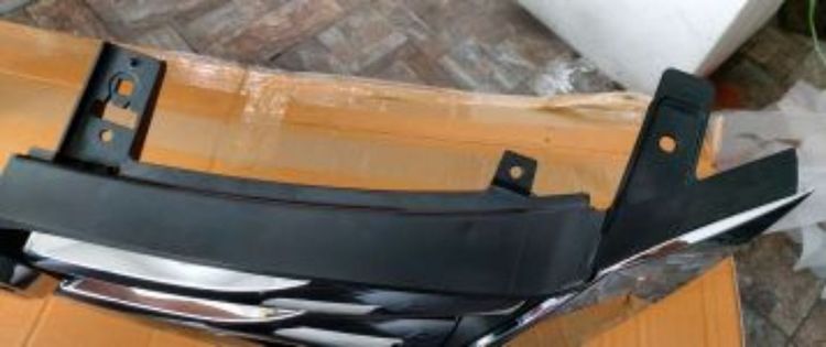 ขาย กระจังหน้า New Fortuner ปี 16​ เดิมติดรถ รูปที่ 11