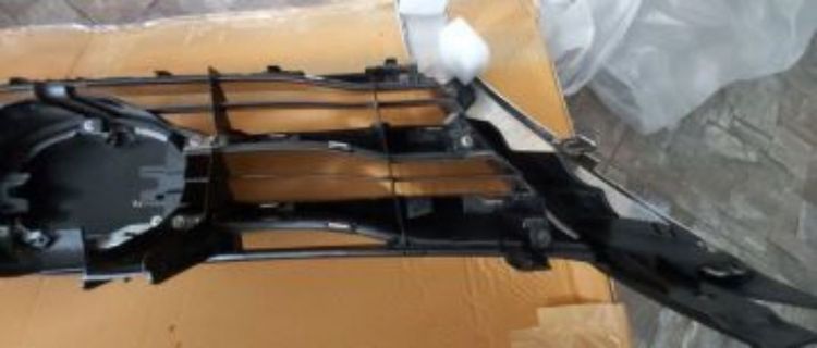 ขาย กระจังหน้า New Fortuner ปี 16​ เดิมติดรถ รูปที่ 14