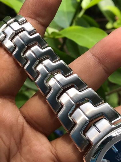 Tag Heuer Link Auto Chronograph Calibre17 Deep Blue Dial CBC2112🇨🇭🇨🇭
    รูปที่ 10