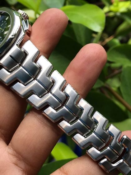 Tag Heuer Link Auto Chronograph Calibre17 Deep Blue Dial CBC2112🇨🇭🇨🇭
    รูปที่ 12