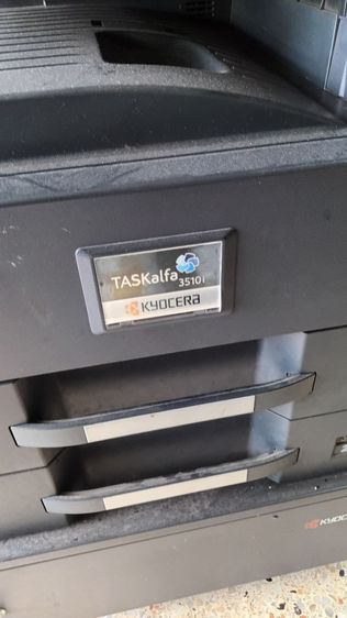 เคลียร์บ้านครับ
เครื่องถ่ายเอกสาร Kyocera รุ่น TASKalfa 3510i ยังเปิดติด ถ่ายได้แต่ กระดาษจะมาติดที่ชุดความร้อนครับ ชุดความร้อนไม่ดีแล้ว รูปที่ 4