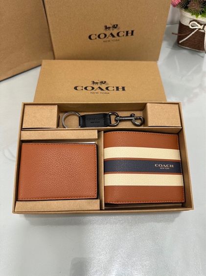 ชาย หลากสี อื่นๆ กระเป๋าสตางค์ Coach พร้อมพวงกุญแจ