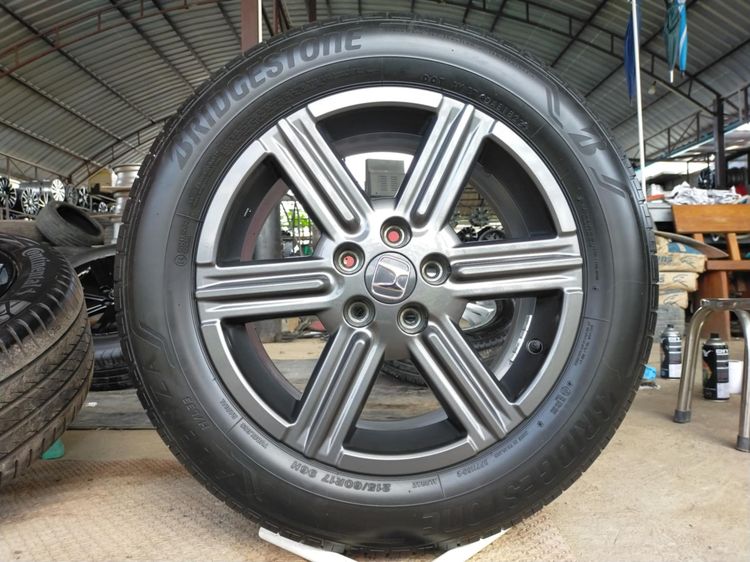 แม็กฮอนด้า ขอบ17 สีเดิมสวยตามรูป พร้อมยางบริสโตน 215 60 17 ปี23 ยางสวยทุกเส้นใส่ HRV,CRV g2 รูปที่ 3