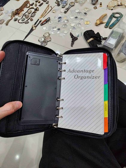 กระเป๋าหนัง  เก่าเก็บเดิมๆ ขายตามสภาพครับพี่ๆ สวยหายาก พร้อมสมุดจดบันทึกและเครื่องคิดเลข  พร้อมส่งครับ  รูปที่ 8