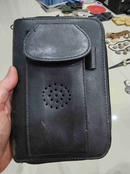 กระเป๋าหนัง  เก่าเก็บเดิมๆ ขายตามสภาพครับพี่ๆ สวยหายาก พร้อมสมุดจดบันทึกและเครื่องคิดเลข  พร้อมส่งครับ  รูปที่ 2