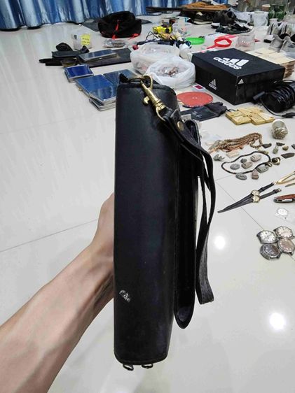 กระเป๋าหนัง  เก่าเก็บเดิมๆ ขายตามสภาพครับพี่ๆ สวยหายาก พร้อมสมุดจดบันทึกและเครื่องคิดเลข  พร้อมส่งครับ  รูปที่ 12