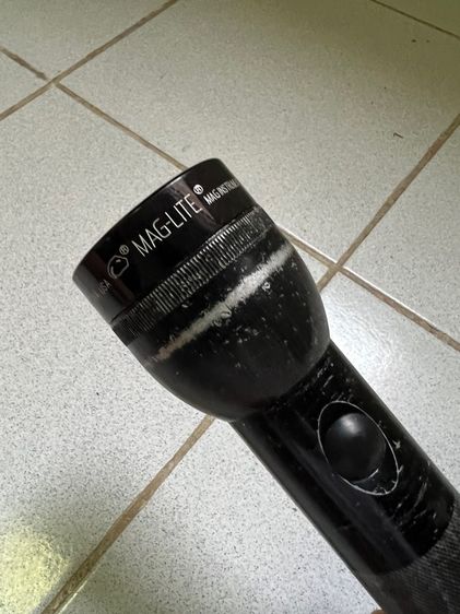 ไฟฉาย Maglight ขนาด D 4 ก้อน