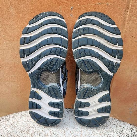 รองเท้าวิ่ง ผู้ชาย หลากสี รองเท้า Asics gel nimbus ไซส์ 42 เบอร์ 8.5 ส่งฟรี