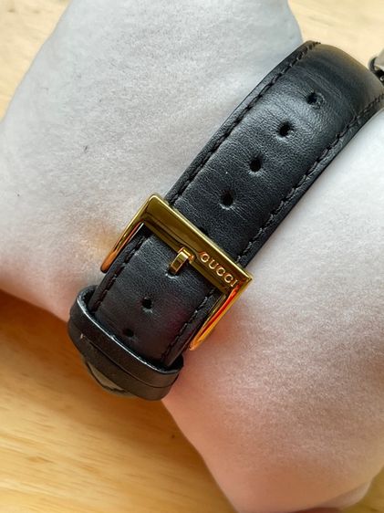 GUCCI G Timeless Coral Red Dial Leather Strap Men’s Watch 38 mm รูปที่ 8