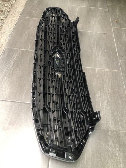 กระจังหน้า Ford Everest 2018 ของแท้ ติดรถ มือสอง สภาพดี เหมือนใหม่  รูปที่ 7