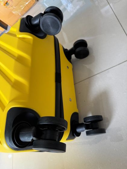 กระเป๋าเดินทาง VALENTINO RUDY LUGG ขนาด 20 นิ้ว ของใหม่ รูปที่ 3