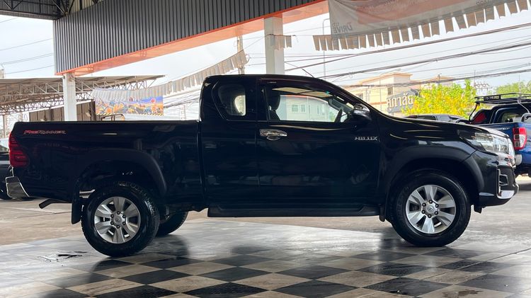 Toyota Hilux Revo 2019 2.4 J Plus Prerunner Pickup ดีเซล ไม่ติดแก๊ส เกียร์ธรรมดา ดำ รูปที่ 4