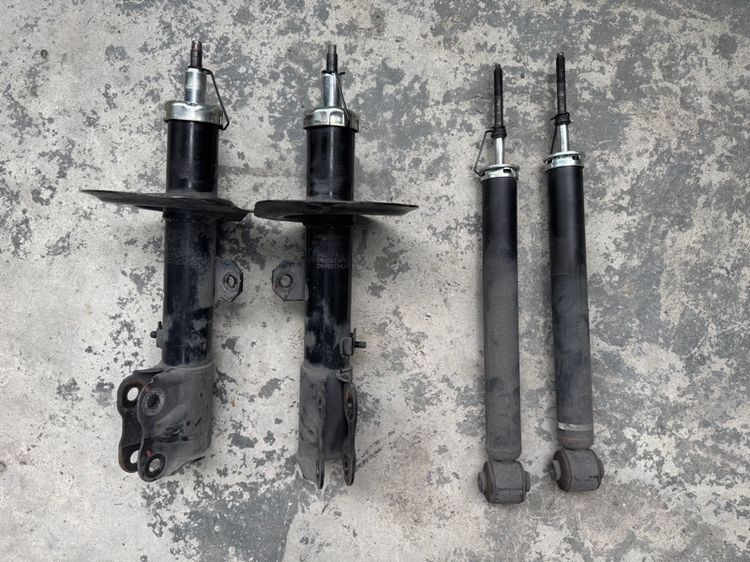 โช๊คอัพ xpander 4ต้น