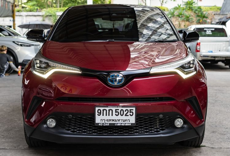รถ Toyota C-HR 1.8 Hybrid Hi สี แดง