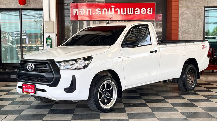รถ Toyota Hilux Revo 2.4 Entry สี ขาว