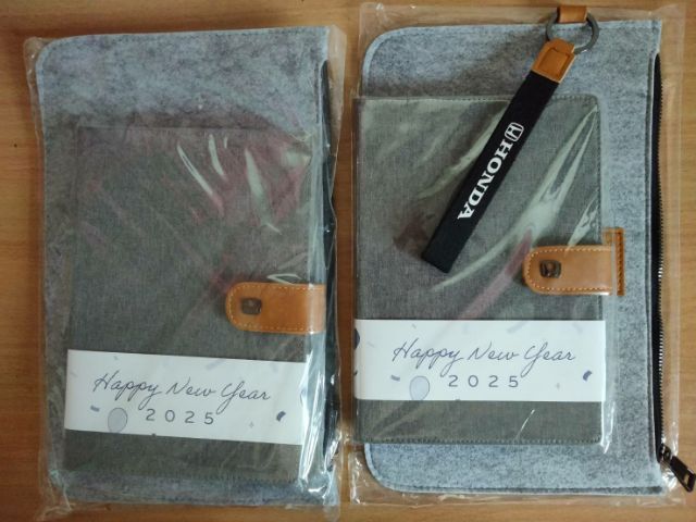 กระเป๋าใส่มือถือ แท็บเล็ต และไดอารี่ 2025 สินค้าลิขสิทธิ์ 
สินค้าพรีเมี่ยมจาก Honda รูปที่ 12