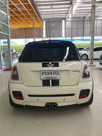 Mini Hatch Cooper 2009 1.6 S Sedan เบนซิน ไม่ติดแก๊ส เกียร์อัตโนมัติ ขาว รูปที่ 4