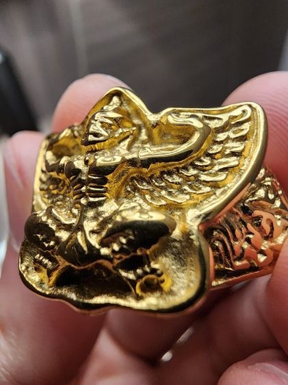 แหวนพญาครุฑ เก่า เดิมๆ ไม่รู้ที่ เขียน 18K ไม่ทราบว่าคือเนื้ออะไร ขายวัดใจ รื้อเจอที่บ้านคุณพ่อครับสภาพดี รุ่นเก่า หายาก  เก่าเก็บ พร้อมส่ง  รูปที่ 10
