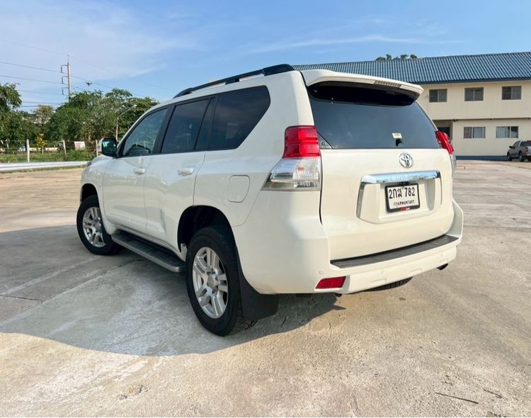 Toyota Land Cruiser Prado 2013 3.0 D4D 4WD ดีเซล เกียร์อัตโนมัติ ขาว รูปที่ 4