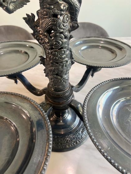 ที่วางเสริ์ฟอาหารตกแต่งลวดลายสิงห์และมังกรชุบเงิน งาน สเปน นำเข้า รูปที่ 3