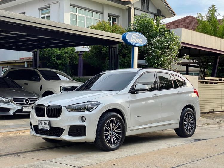 รถ BMW X1 2.0 sDrive18d M Sport สี ขาว