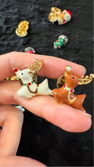 เข็มกลัดเคลือบอีนาเมลคอลเลกชั่นคริสต์มาส จากญี่ปุ่น งานสะสมหายากค่ะ รูปที่ 9