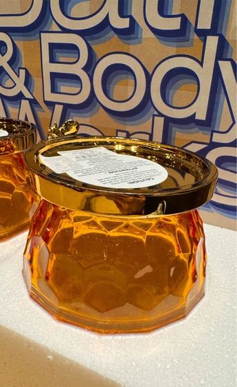 เชิงเทียน 3 ไส้ Honeycomb BEE ใหม่ล่าสุดจาก Bath and Body Works พร้อมกล่องเดิม รูปที่ 5