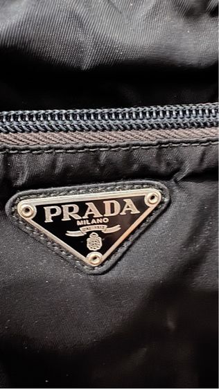 กระเป๋าสะพายไหล่โลโก้สามเหลี่ยม Prada Nylon Tessuto สีดำ 3 ช่องซิป รูปที่ 3