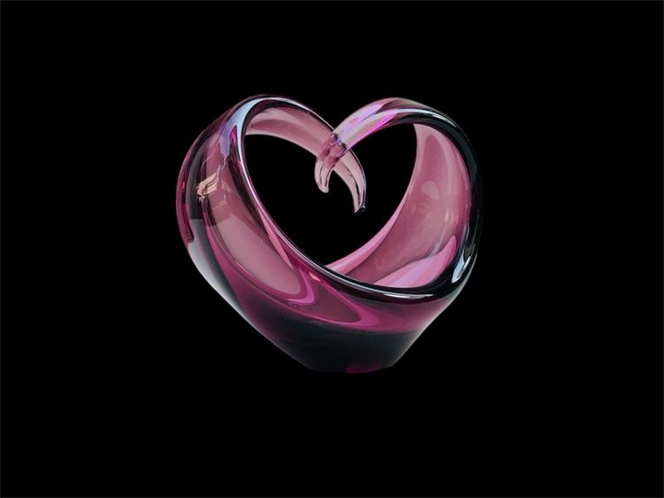 Sghr Heart Curva  Purple Glass Heart แจกันแก้วรูปหัวใจ สีม่วง รูปที่ 2