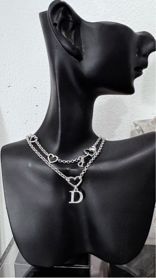 โลหะ สร้อยคอและจี้ Christian Dior Heart D Logo Necklace Silver สร้อยคอ คริสเตียน ดิออร์ ฮาร์ท ดี โลโก้ สีเงิน 