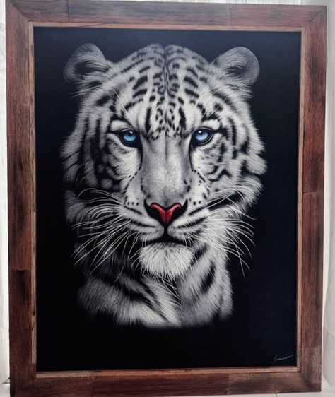 รูปติดผนัง White Tiger  Technical image of sandblasting on fabric เสือขาว