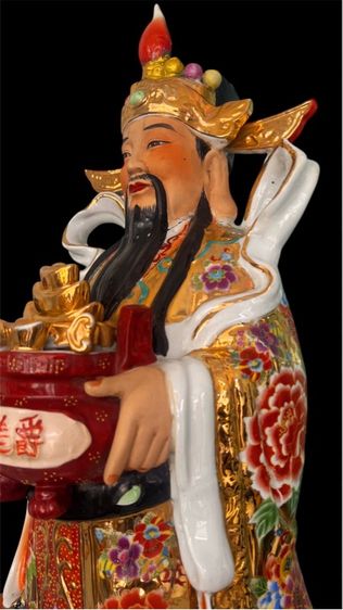 เทพเจ้าแห่งโชคลาภไฉ่ซิงเอี๊ย อุ้มก้อนทอง สัญลักษณ์ของความร่ำรวย งานกระเบื้องกังไส ชุบทอง 24K รูปที่ 4