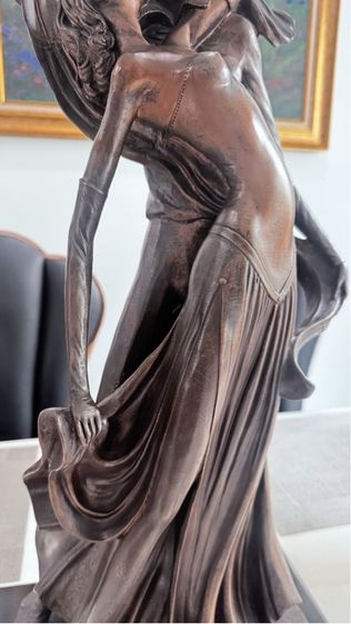 คู่รักนักเต้นรำที่กำลังจูบพรอดรัก งานอาร์ท ของเกาหลี  รูปที่ 3