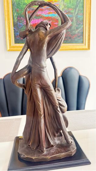 คู่รักนักเต้นรำที่กำลังจูบพรอดรัก งานอาร์ท ของเกาหลี  รูปที่ 9