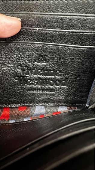 กระเป๋าสตางค์พับยาว Vivienne Westwood ORB หนังเคลือบอีนาเมล รูปที่ 8