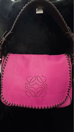 หญิง หนังแท้ อื่นๆ กระเป๋าถือสะพายไหล่ สไตน์บาแกตต์ หนังสีชมพูและแดง Loewe รุ่น Luca Anagram