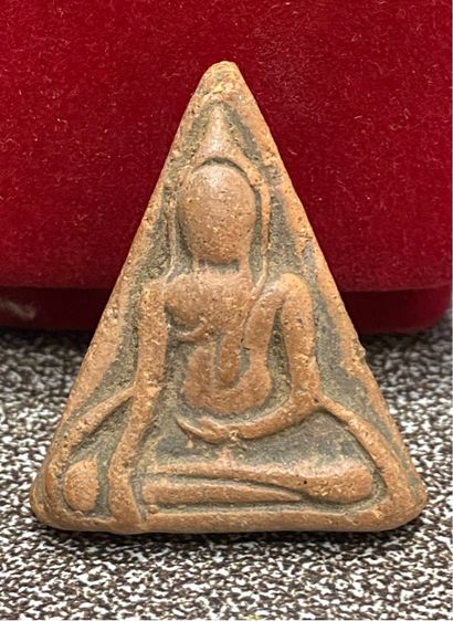 พระสมเด็จนางพญาพิมพ์พิเศษเข่าบ่วง กรุวัดนางพญา จ. พิษณุโลก   P 48