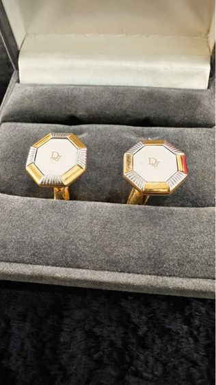 Dior Cufflinks กระดุมข้อมือ Dior 