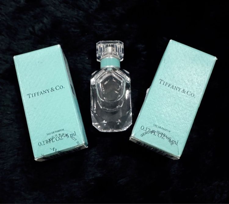 น้ำหอมจิ๋วหลากหลายยี่ห้อ รูปที่ 11