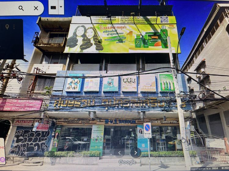 ให้เช่าตึกแถว 3 คูหา ติดริมถนนใหญ่รามคำแหง