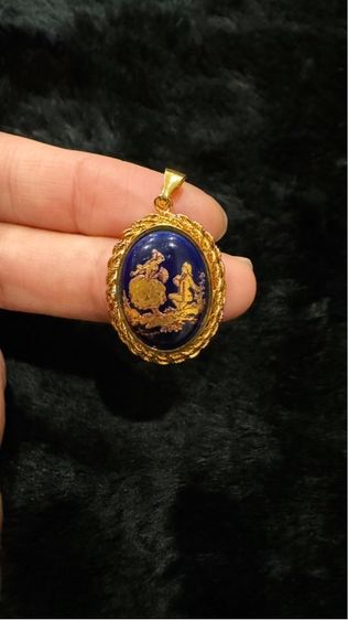 จี้รูปโรมิโอและจูเลียตคู่รักจากกระเบื้องเคลือบ แบรนด์ดัง LIMOGES 